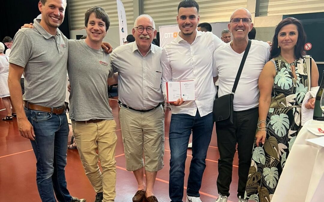 Erfolgreiche Lehrabschlussprüfung für Dario